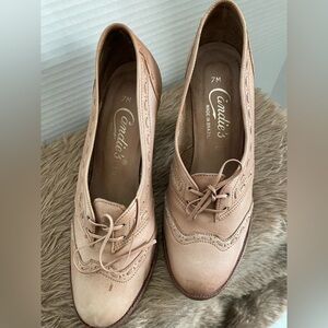 CANDIE’S (Oxford) Leather High Heels
Size 7M
1970s or 1980s
Good condition